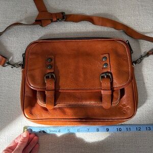 Patricia Nash cross body bag